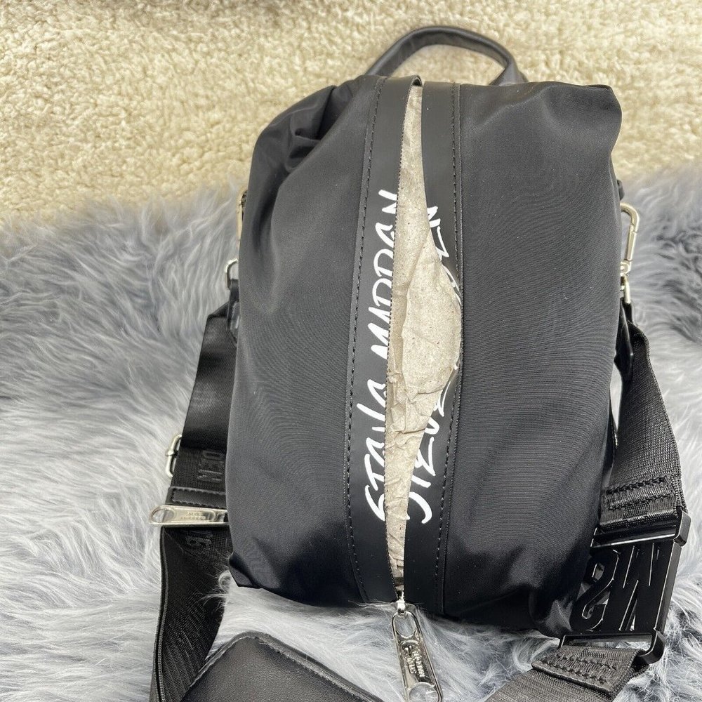 Steve Madden Tik Tok Viral Airpods Bfuria Black Nylon Crossbody Sling Bag NWT - Picture 6 of 8